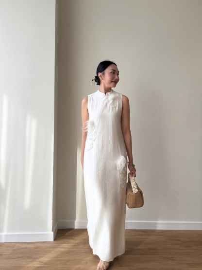 Li Bai Straight Cut Sleeveless Cheongsam