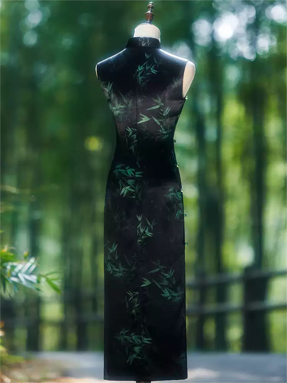 Ya Ao Bamboo Print Sleeveless Cheongsam