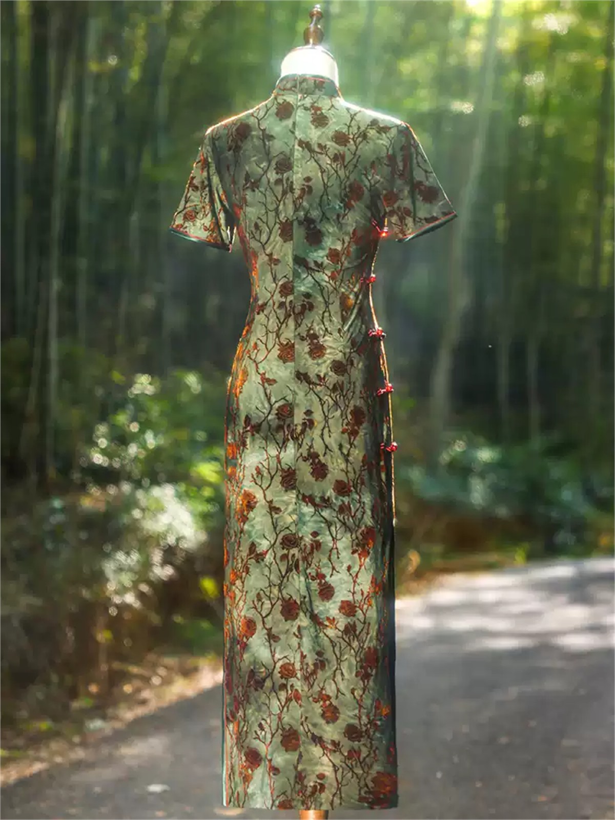 Yun Bi Floral Short Sleeve Cheongsam