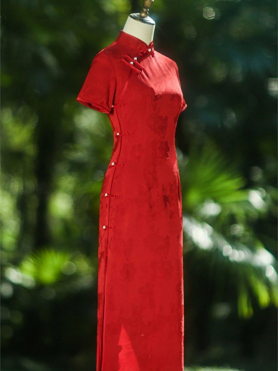 Yun Biao Floral Jacquard Short Sleeve Cheongsam
