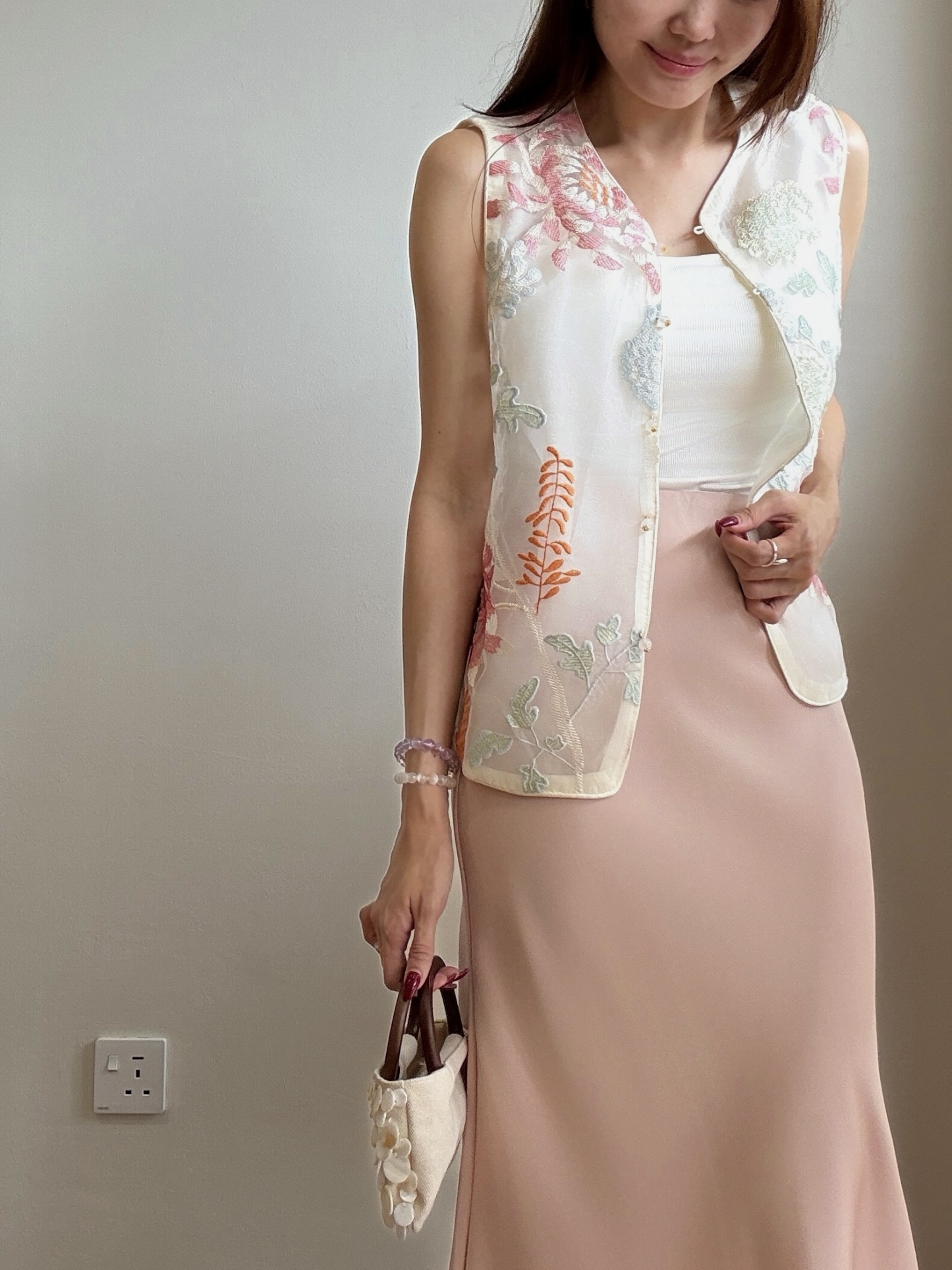 Li Qi Floral Embroided Oriental Vest