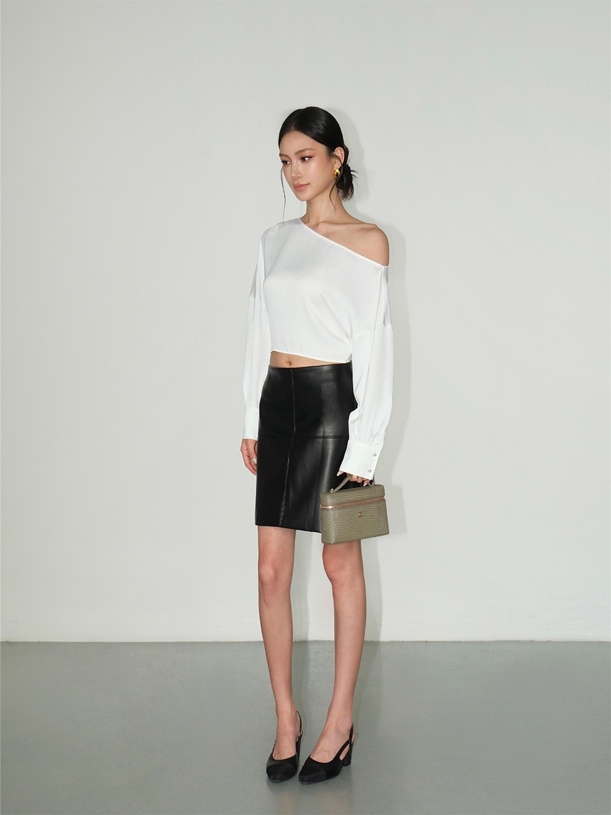 Levina One-Shoulder Cropped Blouse