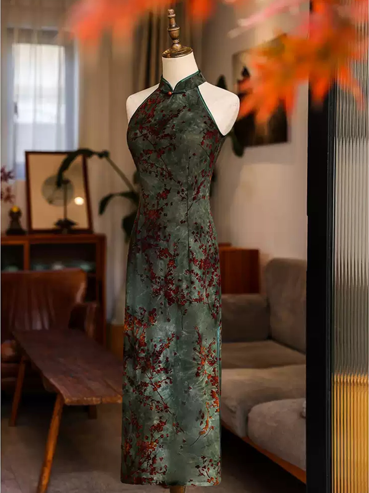 Ya Bi Floral Halter Cheongsam