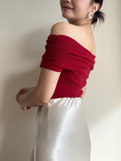 Gabrielle Off Should Top