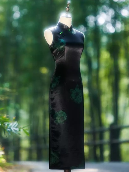 Ya Chai Floral Print Sleeveless Cheongsam