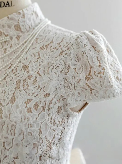 Wan Ru Bare Back Lacey Cheongsam-The Black Bow-