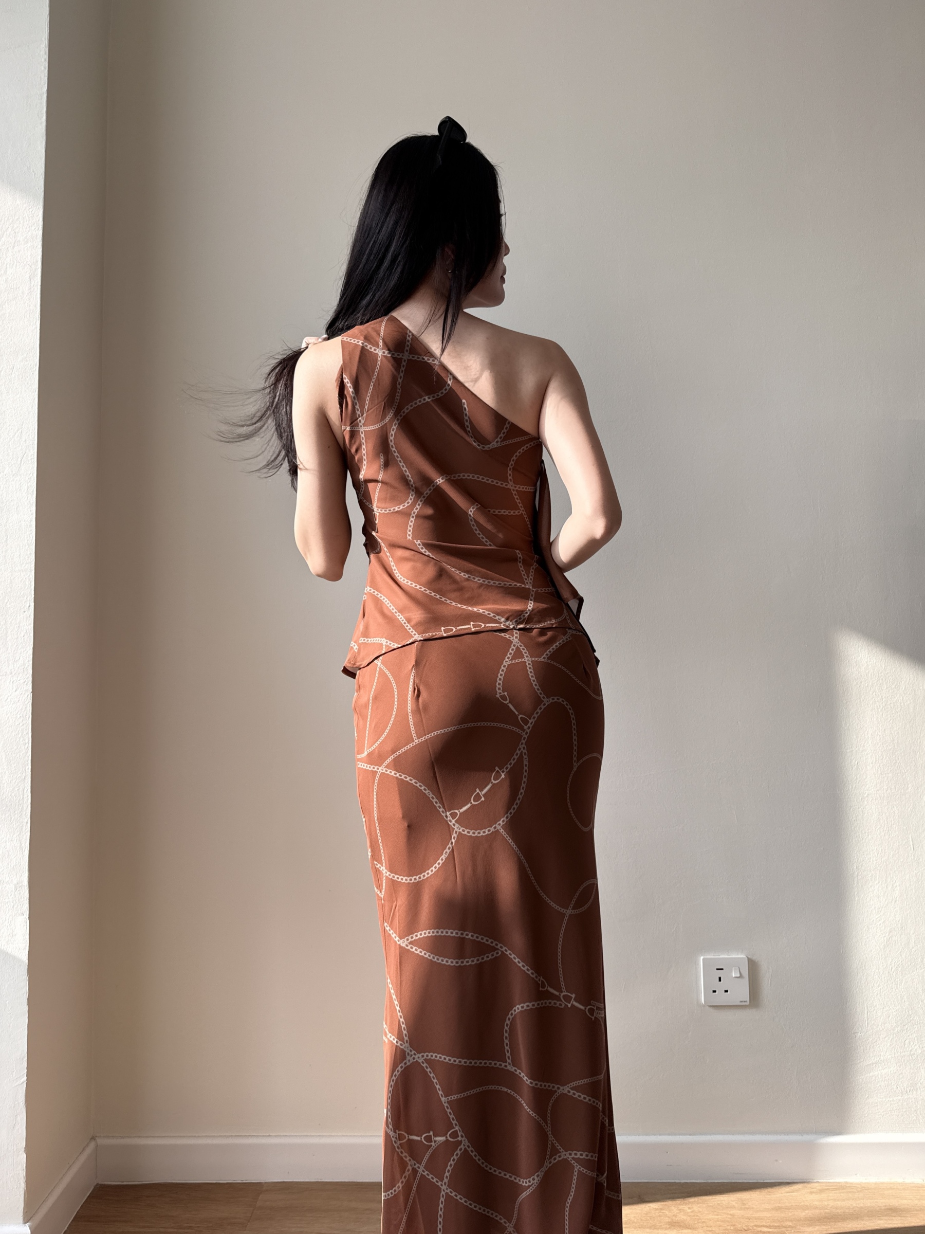 Wynna Graphic Print One Shoulder Top