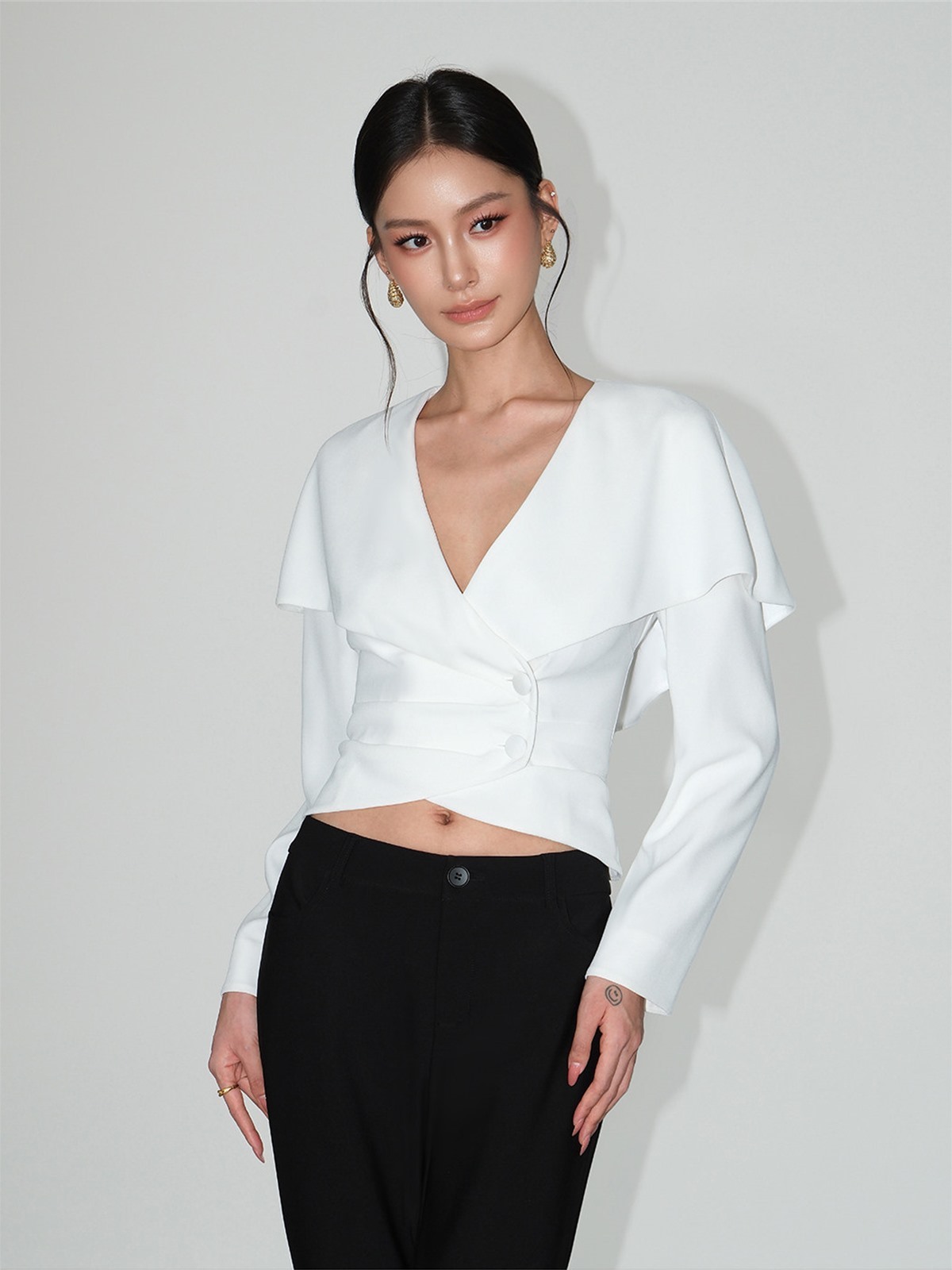 Louie Sculpted Capalet Blazer