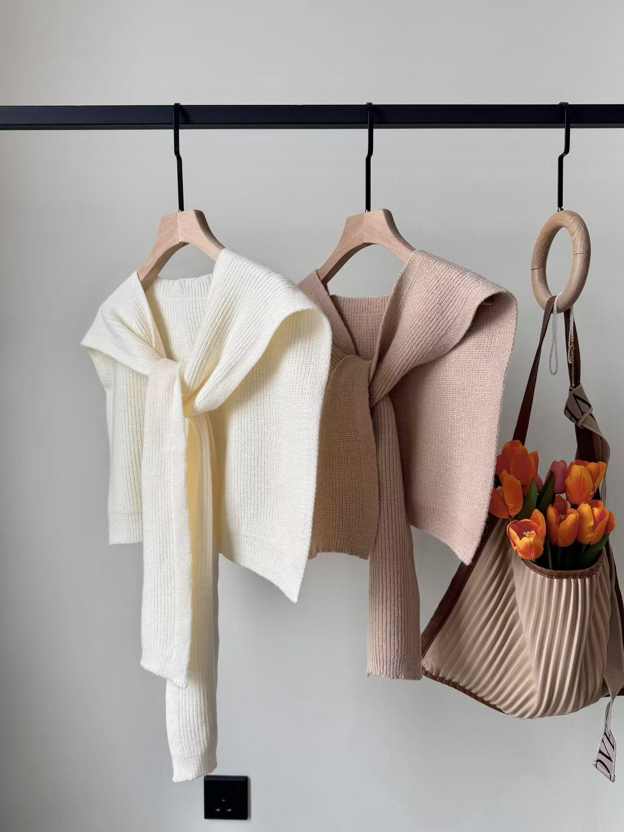 Wewe Ribbed Knit Shawl