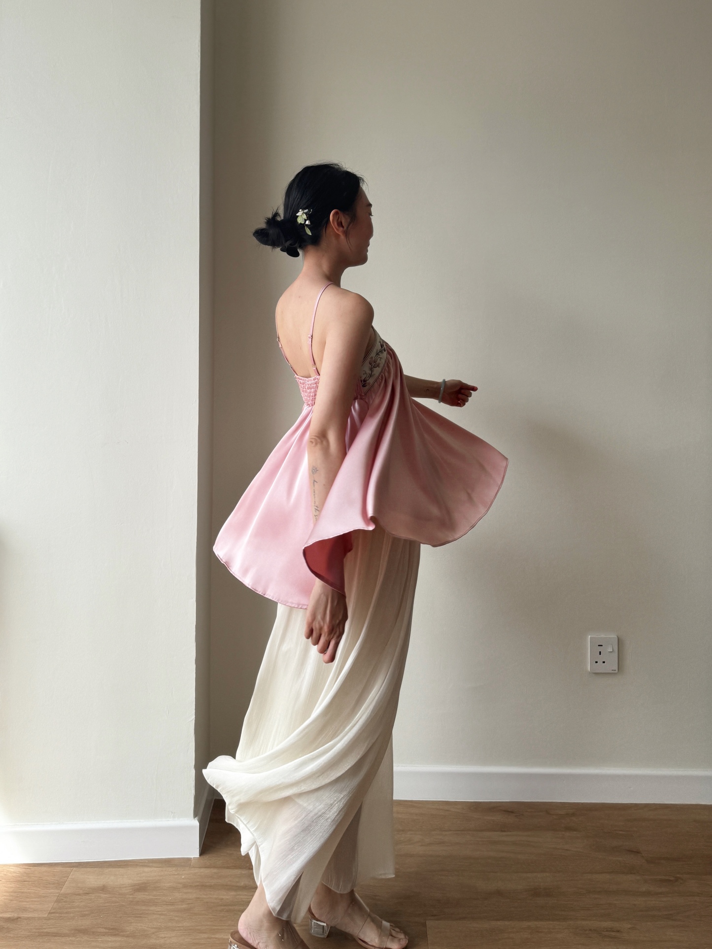 Li Mei Halter Neck Oriental Top