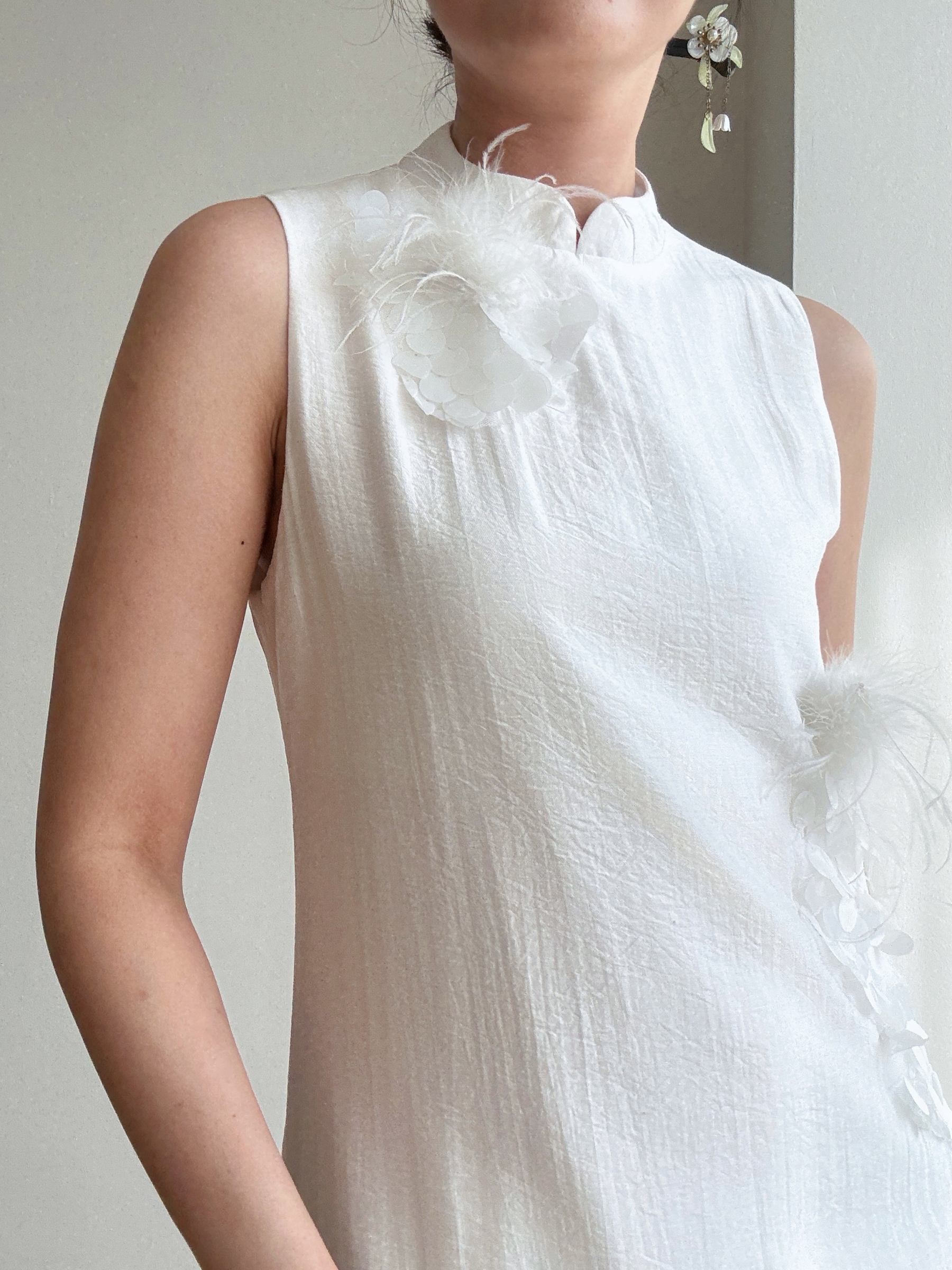 Li Bai Straight Cut Sleeveless Cheongsam