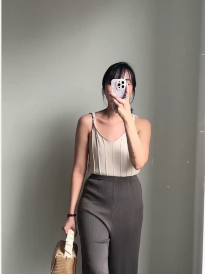 Emmett Twist Knot V-Neck Knit Top