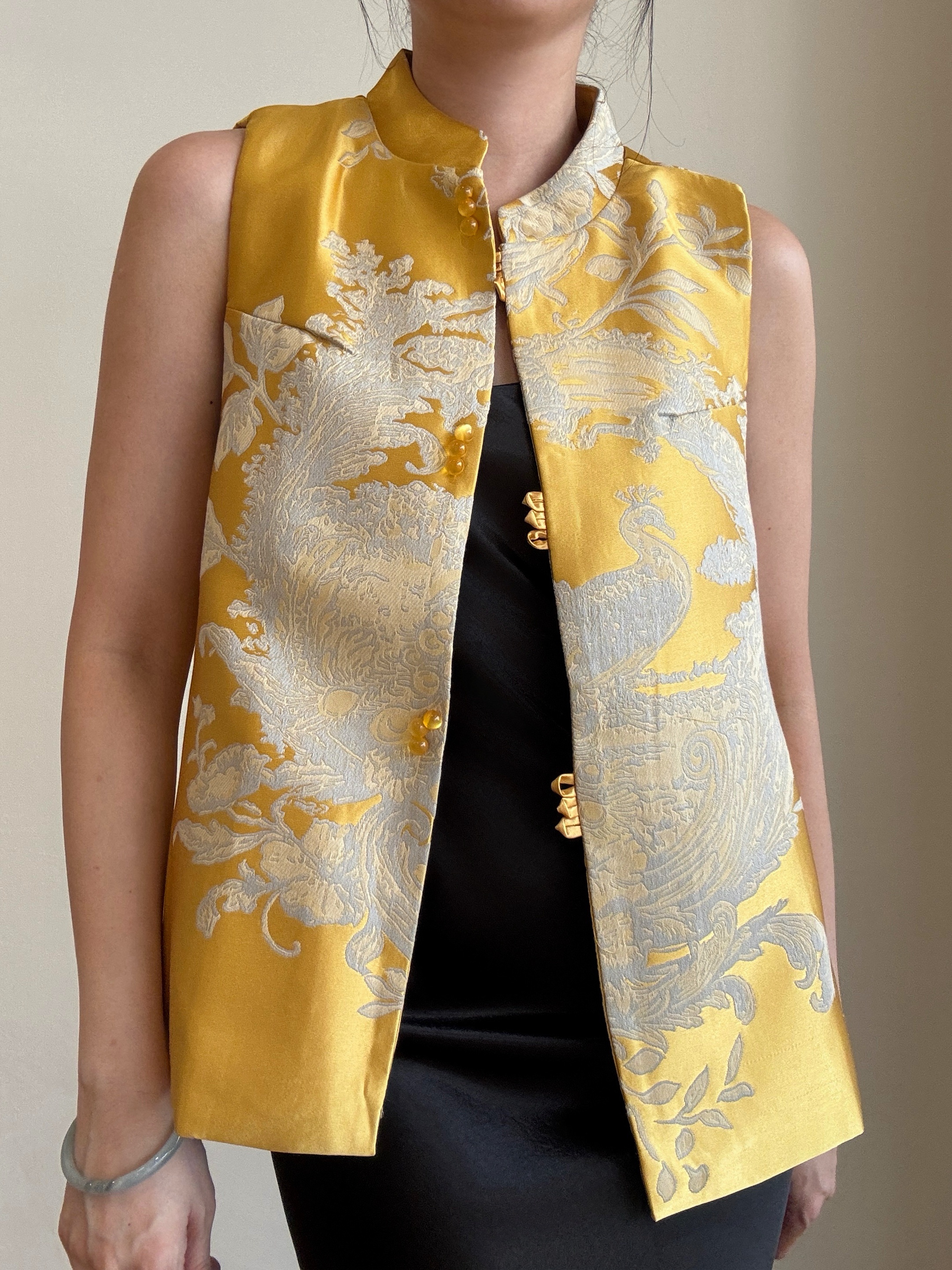 Shuang Xi Oriental Vest