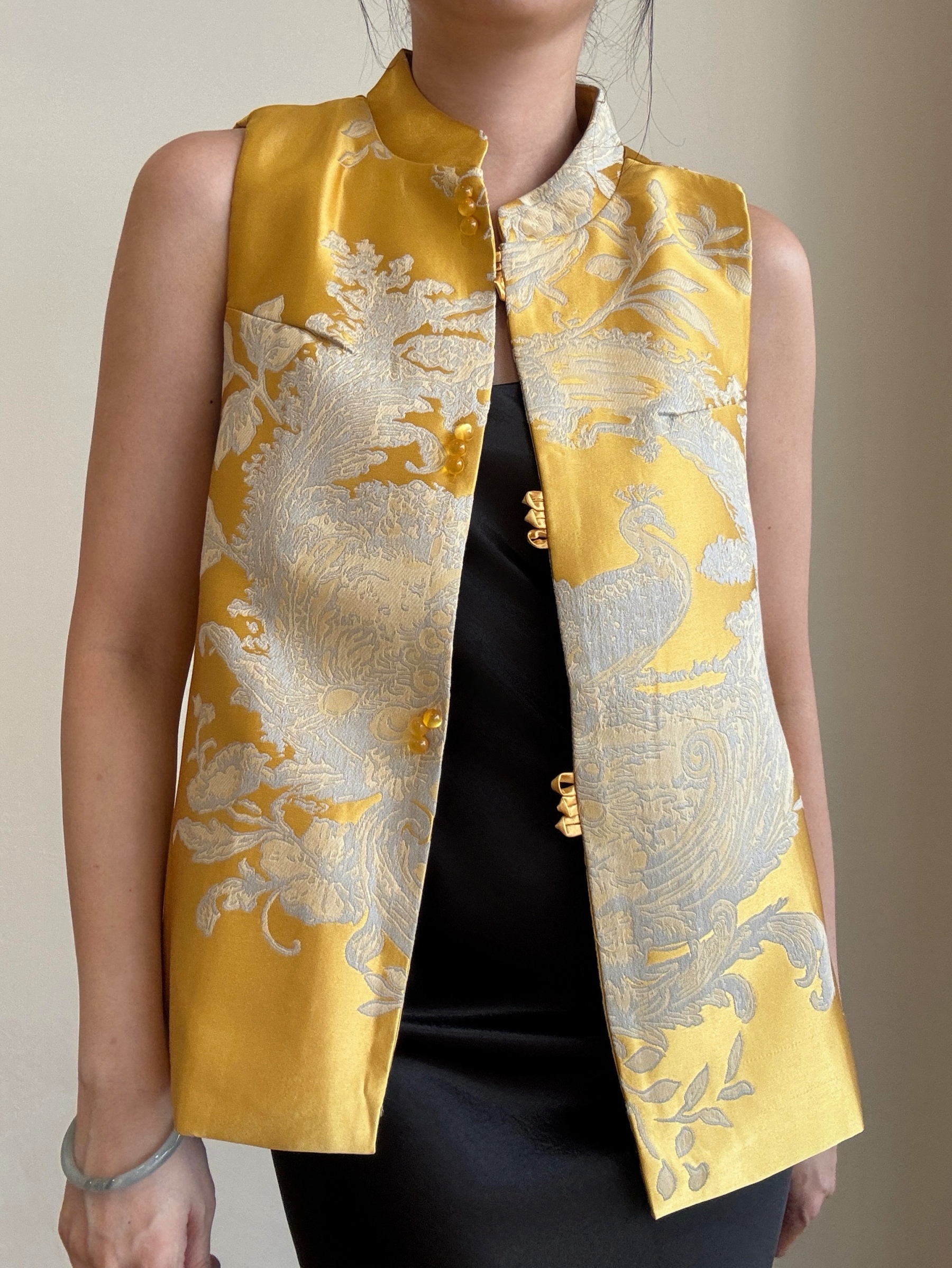Shuang Xi Oriental Vest