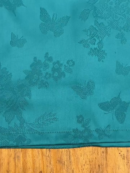 Lu Hu Sleeveless Cheongsam