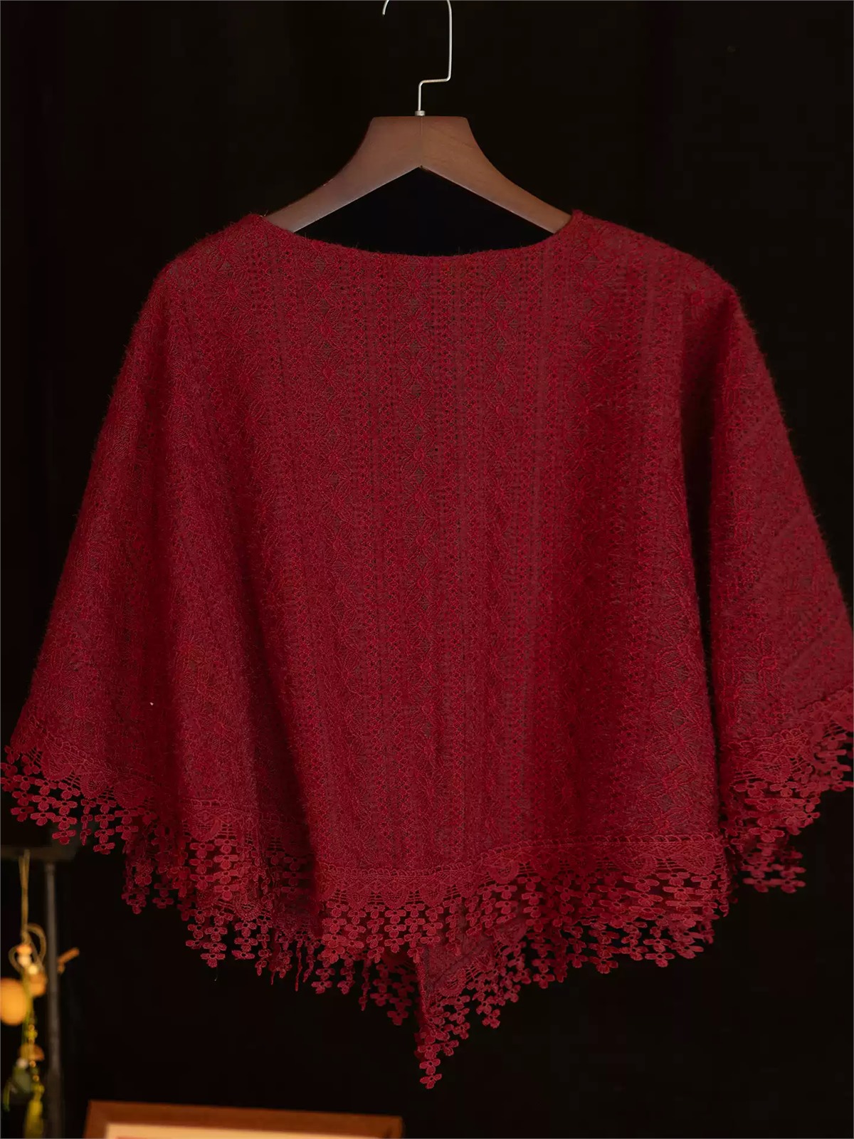 Yun Ceng Lace Tassel Shawl