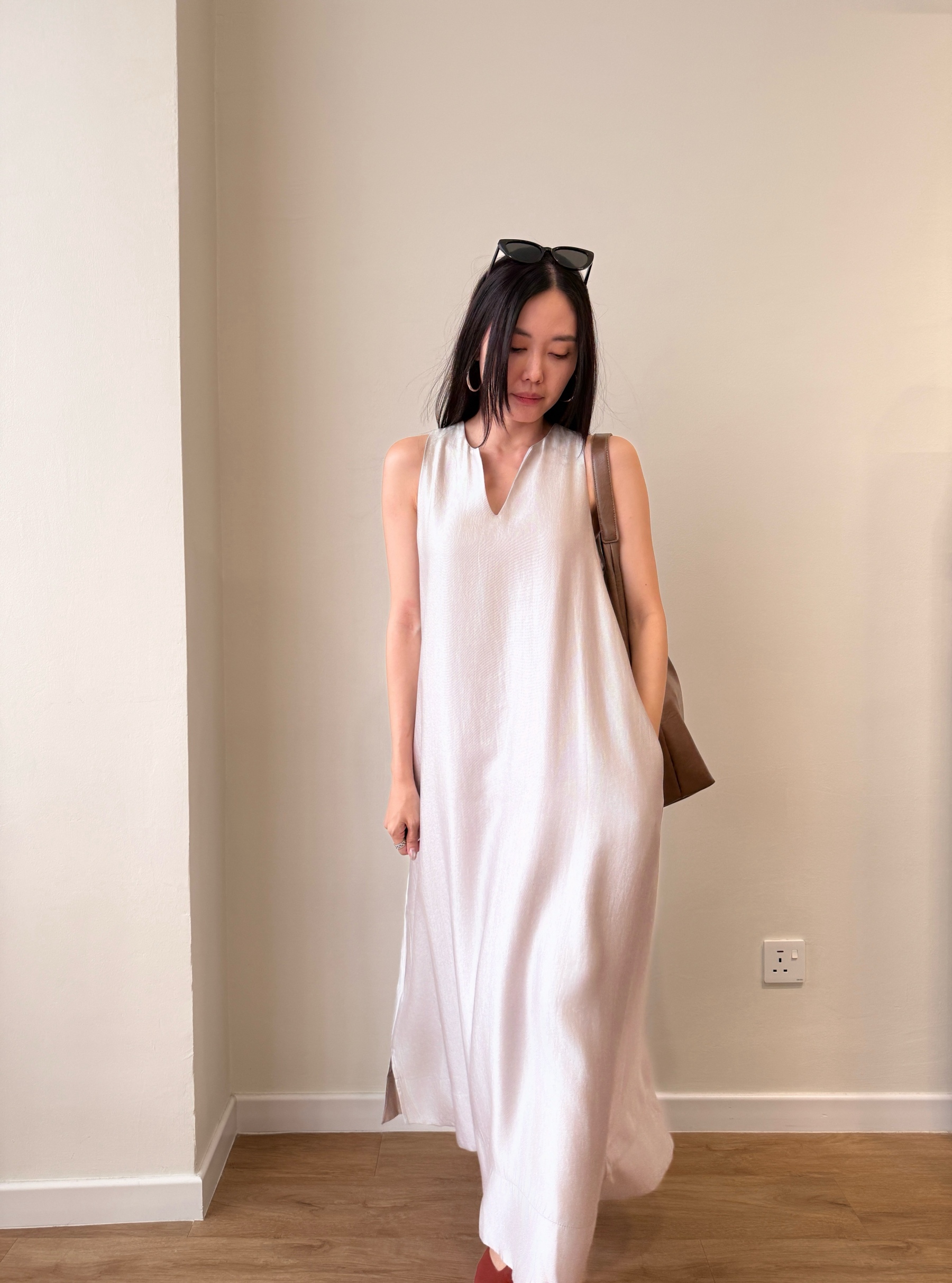 Wenda V-Neck Dress