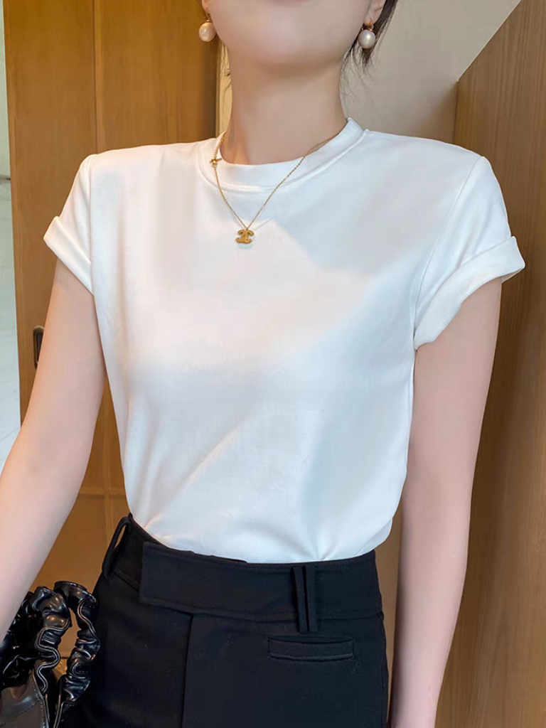 Pezy Basic Tee-The Black Bow-