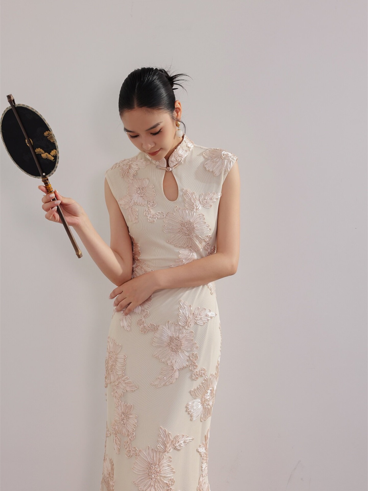 Yun Xi Petal Cheongsam