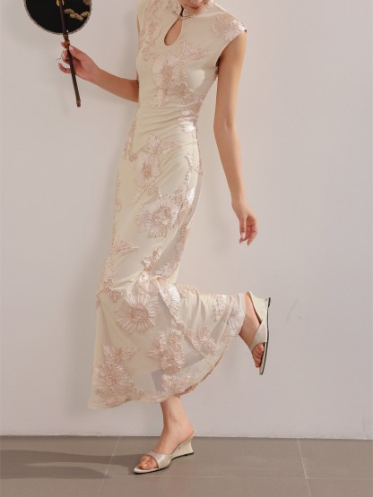 Yun Xi Petal Cheongsam