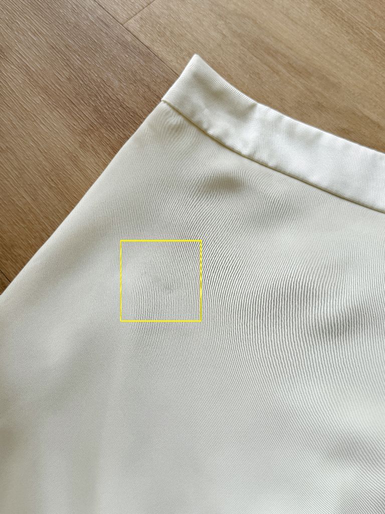 Kyera Bias Cutting Satin Maxi Skirt (Rejected-M size)