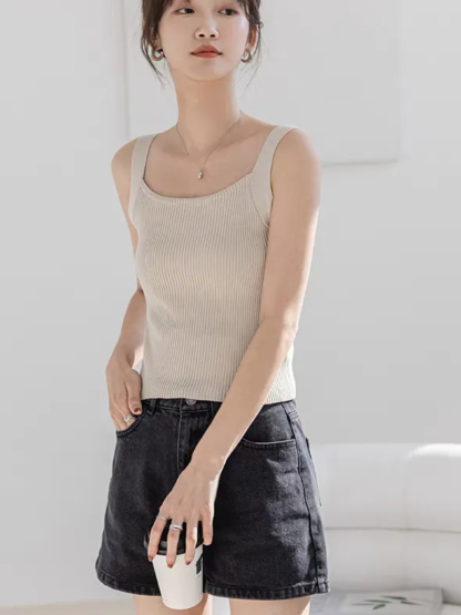 Dosya Bold Cami Top-The Black Bow-