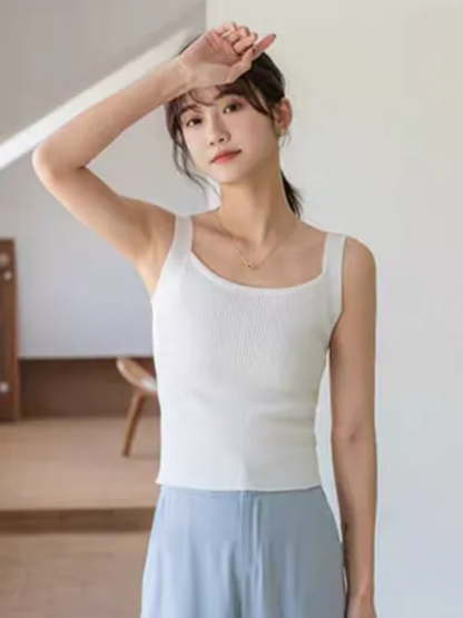 Dosya Bold Cami Top-The Black Bow-