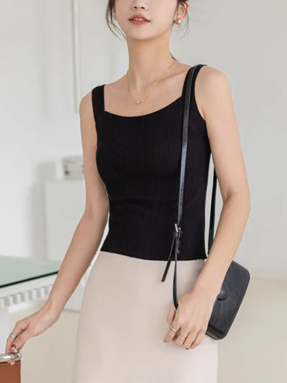Dosya Bold Cami Top-The Black Bow-