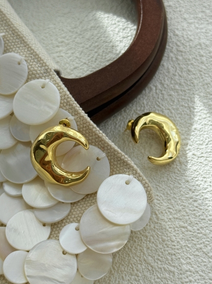 Loo-Na Moon Ear Studs