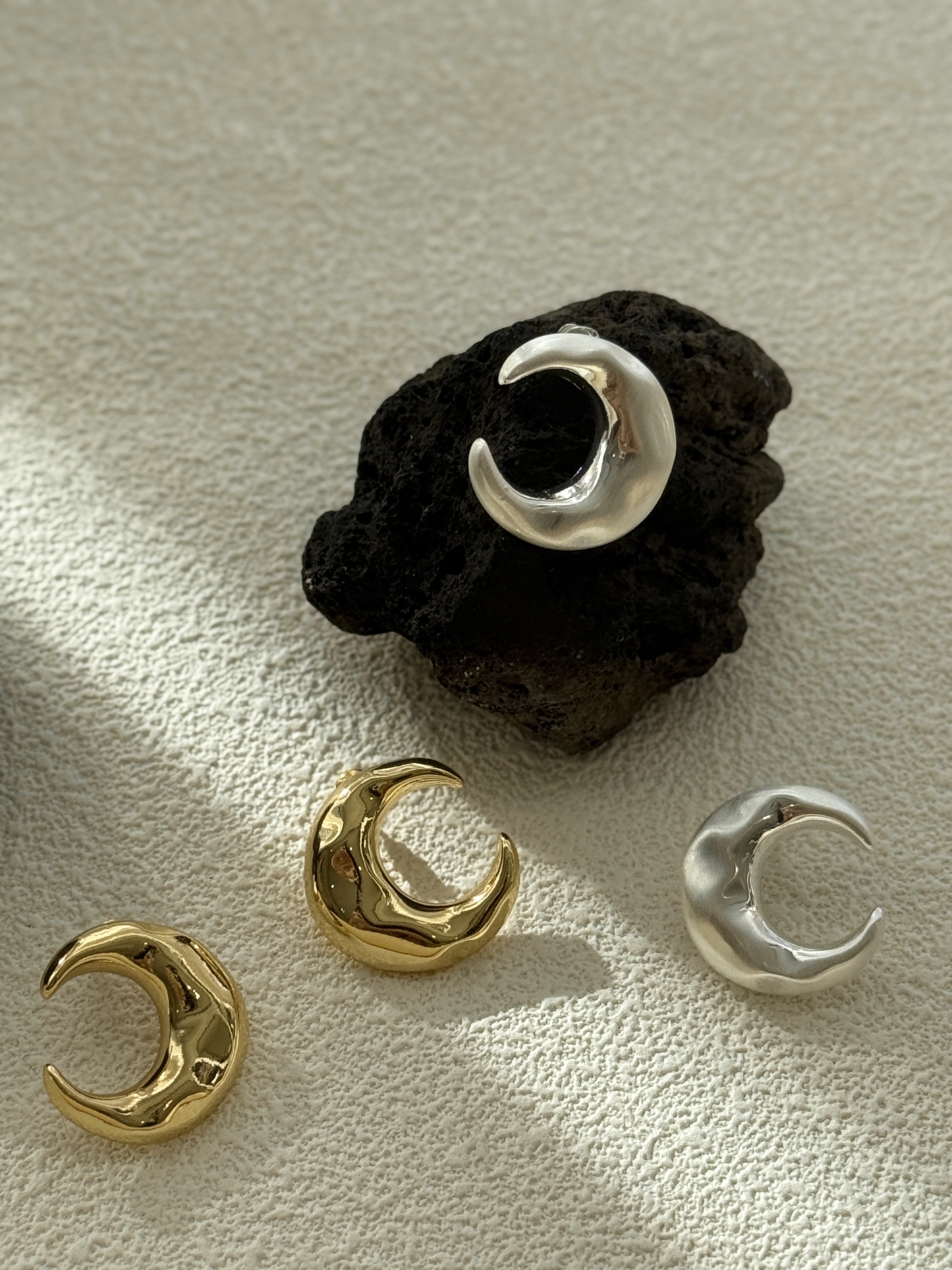 Loo-Na Moon Ear Studs
