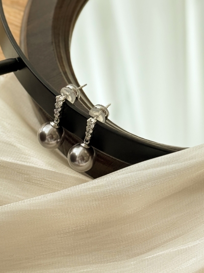 Ye-Hwa Pave Diamond Pearl Drop Earrings