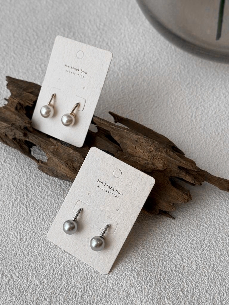 Ye-Jin Single Pearl Drop Earrings