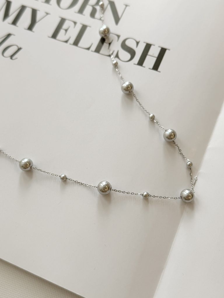 Bora Staion Pearl Necklace