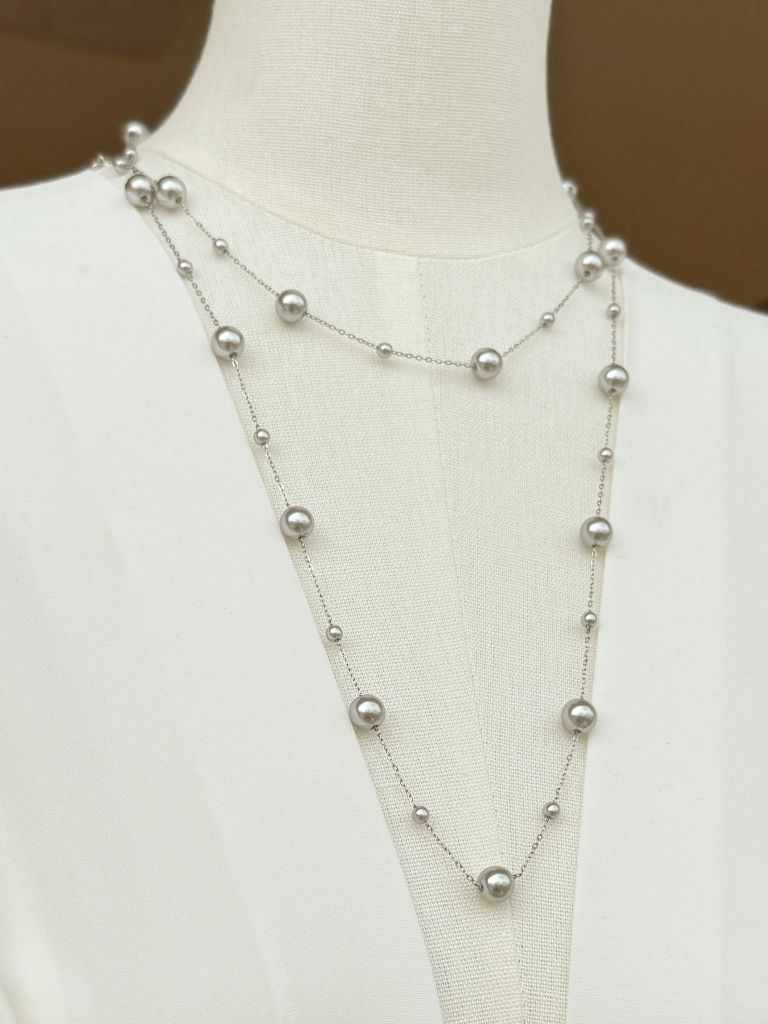Bora Staion Pearl Necklace