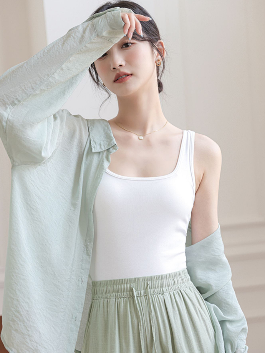 Estra Square Neck Padded Singlet-The Black Bow-