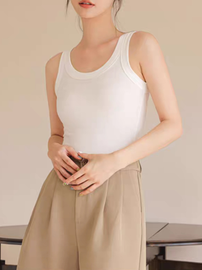 Dionne Scoop Neck Singlet-The Black Bow-