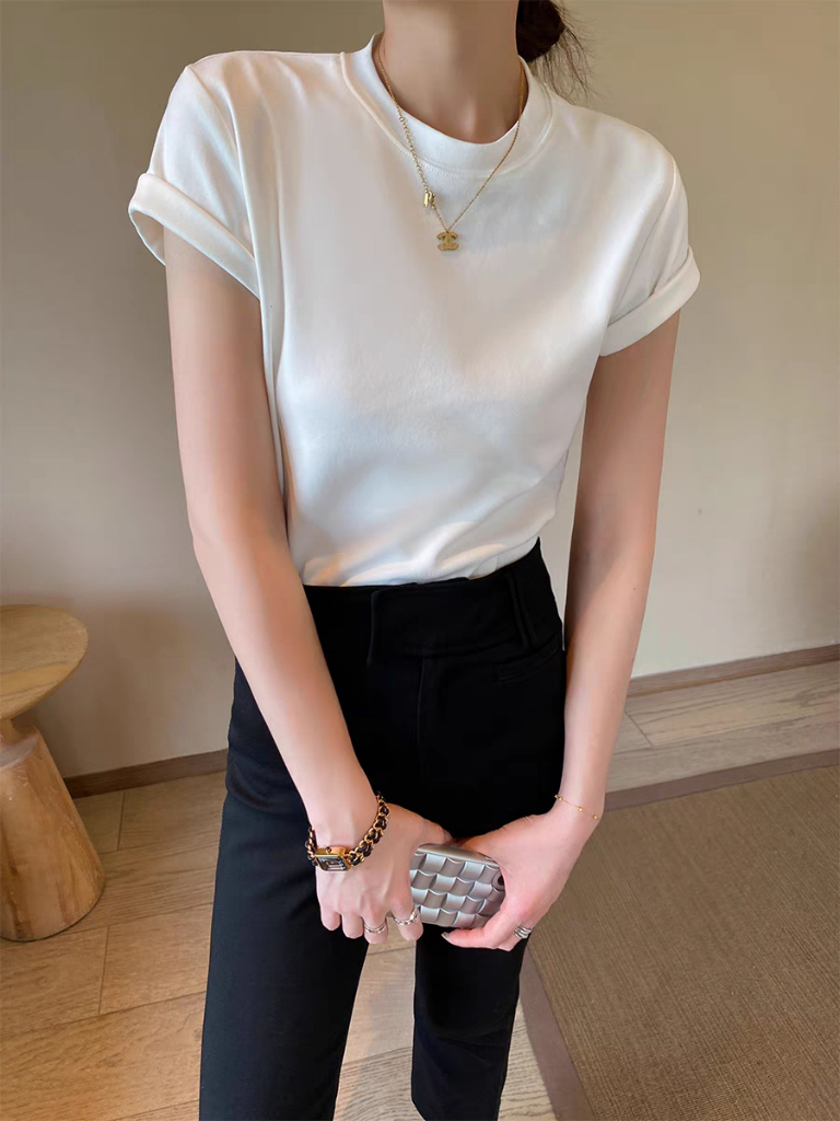 Pezy Basic Tee-The Black Bow-