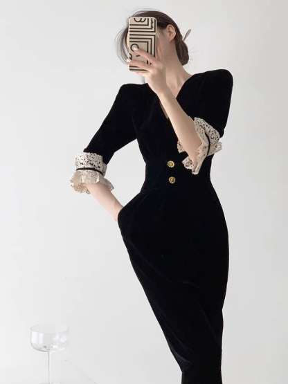 Tehila Lacey Sleeve Velvet Dress -The Black Bow-