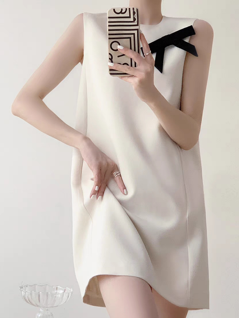 Sidney Black Bow Sleeveless Shift Dress-The Black Bow-