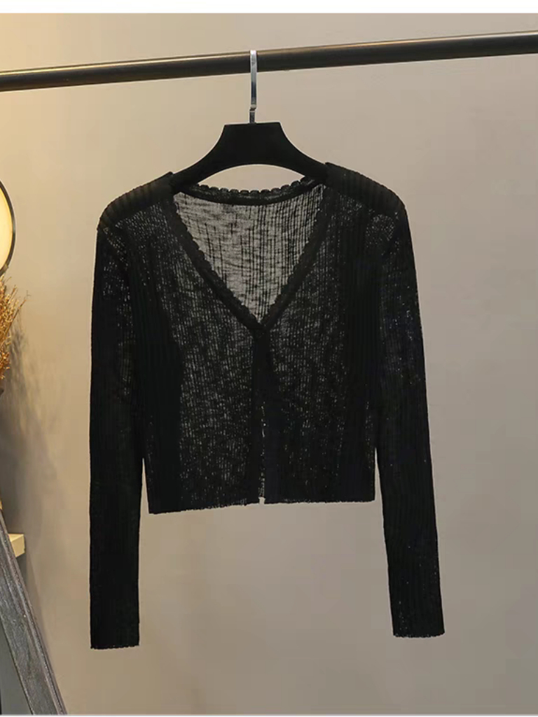 Na Na Cardigan -The Black Bow-