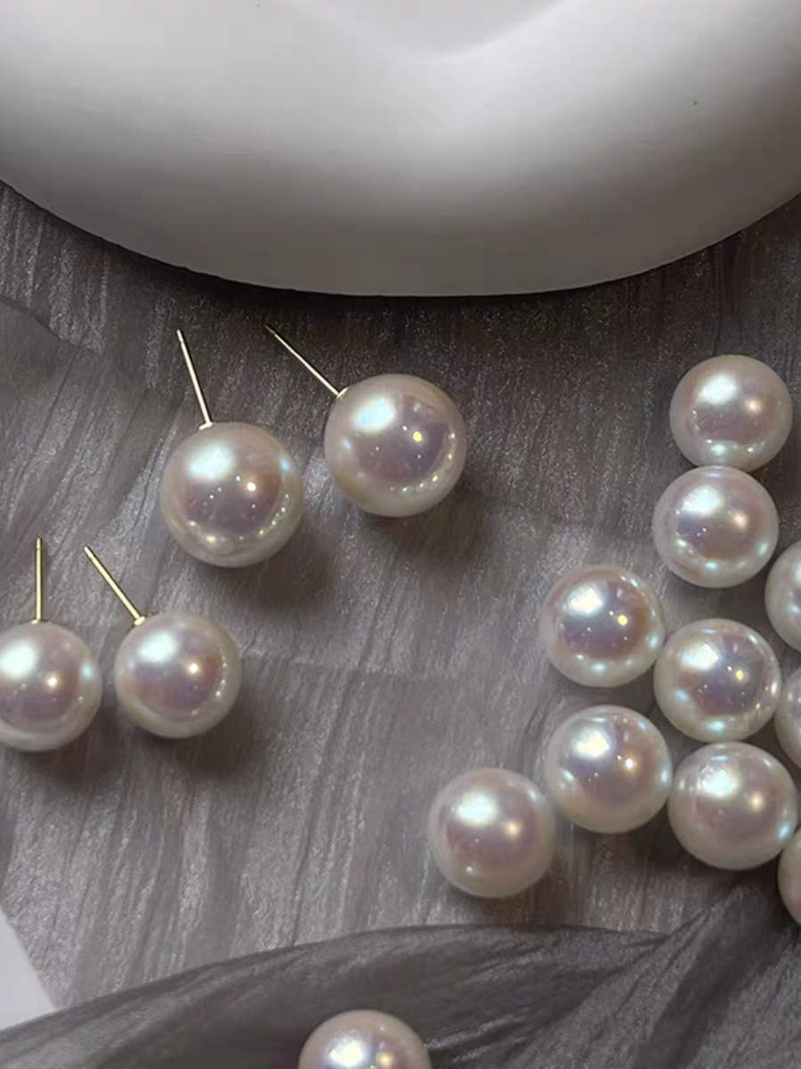 Enya Mermaid Pearl Ear Studs (Discounted-8mm, 10mm)-The Black Bow-