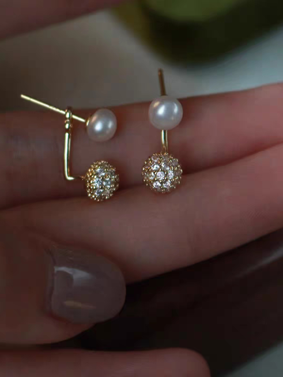 Claire Two-Way Pearl Ear Studs-The Black Bow-