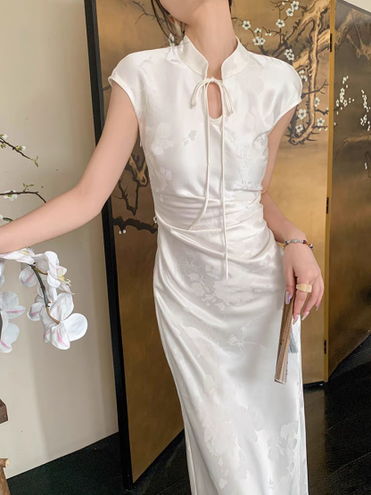Zhou Meng Bias Cutting Cheongsam-The Black Bow-