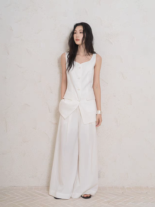 Koralie Tailored Waistcoat with Fake Pocket-The Black Bow-