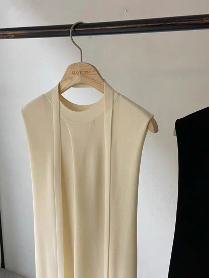 Perrine Round Neck Maxi Knit Dress (Discounted-Free size)-The Black Bow-