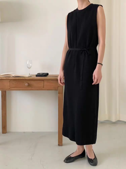 Perrine Round Neck Maxi Knit Dress (Discounted-Free size)-The Black Bow-