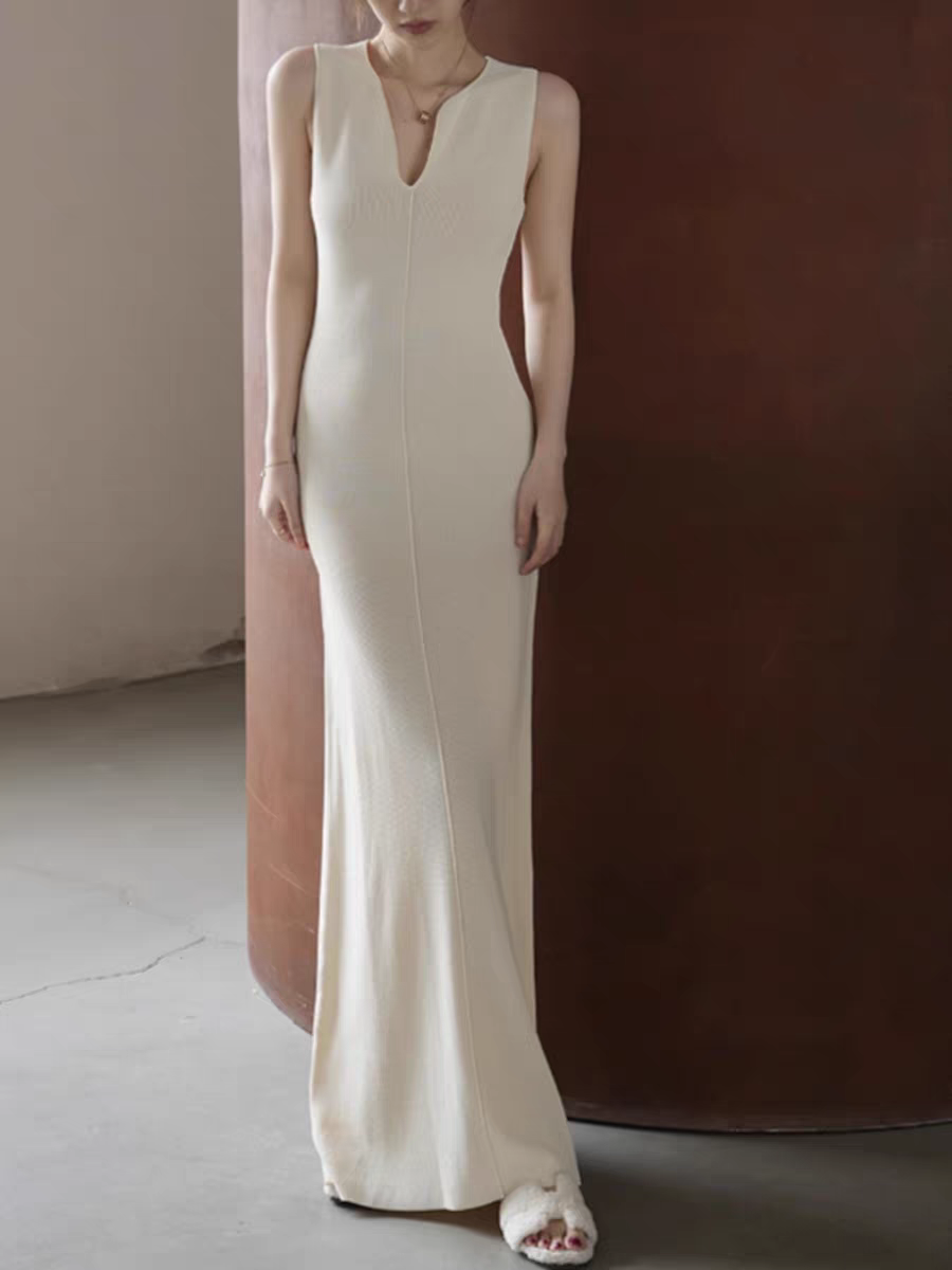 Gaspard V-Neck Maxi Dress (Discounted-Free Size)-The Black Bow-