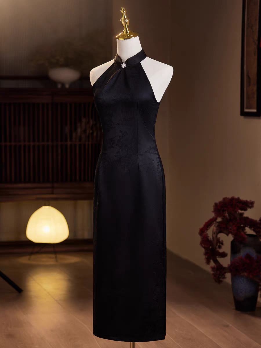 Ya Mi Halter Neck Cheongsam (Discounted-M size)-The Black Bow-