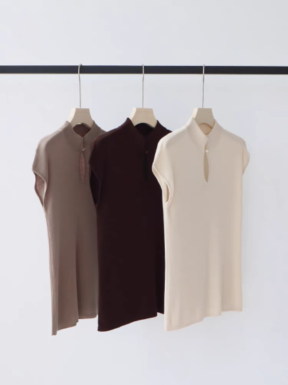 Jun Er Oriental Collar Knit Top-The Black Bow-