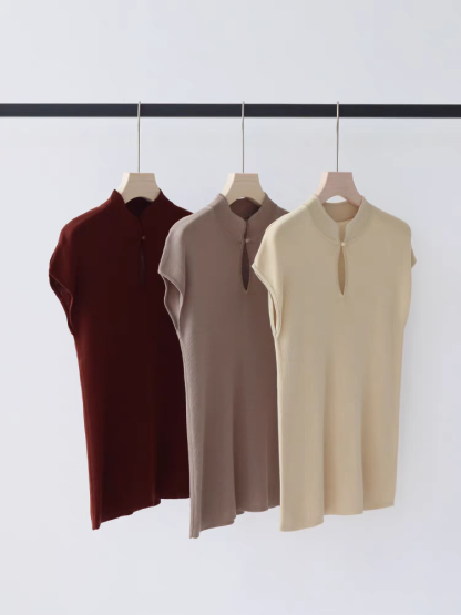 Jun Er Oriental Collar Knit Top-The Black Bow-